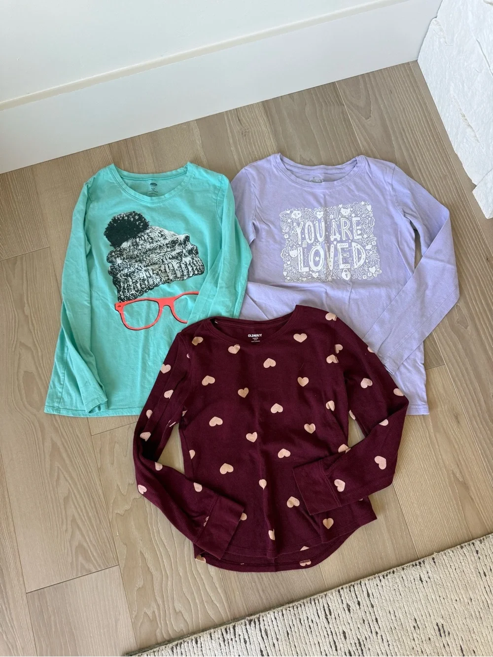 Old Navy Maroon Long-Sleeve Tee with Pink Heart Print size 14 lot